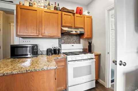 Kitchen - 231 Atkinson St, Cincinnati, OH 45219 photo 2 of 3