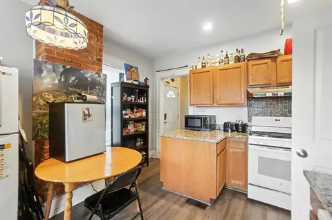 Kitchen - 231 Atkinson St, Cincinnati, OH 45219 photo 3 of 3