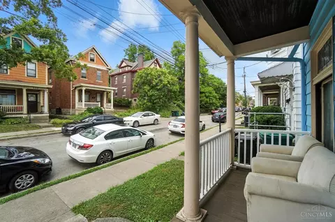 Exterior - 231 Atkinson St, Cincinnati, OH 45219 photo 3 of 9