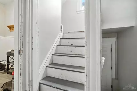204 Atkinson St, Cincinnati, OH 45219 photo 29