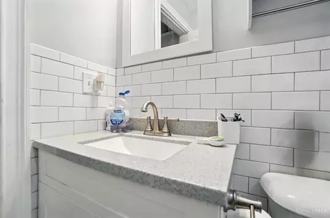 204 Atkinson St, Cincinnati, OH 45219 photo 20
