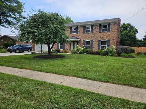 7876 Ayerdayl Dr, Cincinnati, OH 45255