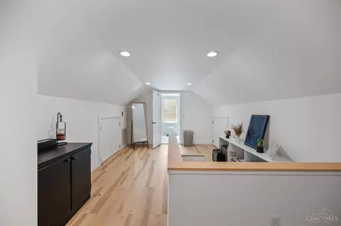 Entry Way - 10612 Chipstone Dr, Harrison, OH 45030 photo 2 of 2