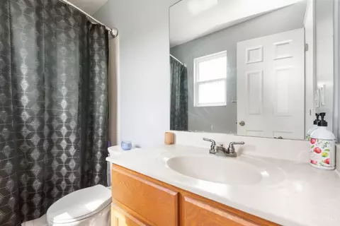 Bath - 7 Shank Ln, Amelia, OH 45102 photo 2 of 3