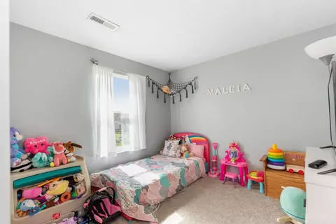 Bedroom - 7 Shank Ln, Amelia, OH 45102 photo 1 of 6