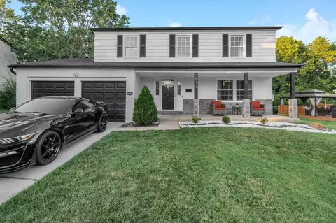 812 Cedarhill Dr, Cincinnati, OH 45240