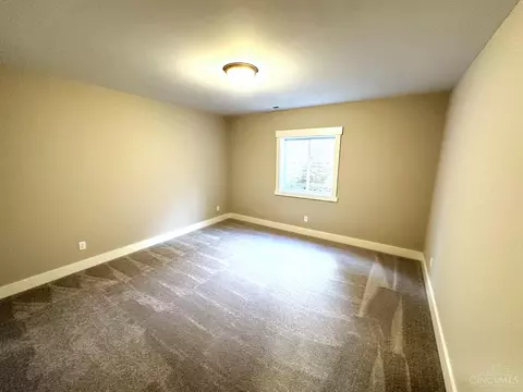 2051 Tall Pines Ln, Cincinnati, OH 45244 photo 9