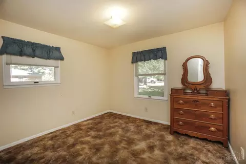 Bedroom - 523 Lang Rd, Cincinnati, OH 45244 photo 4 of 4