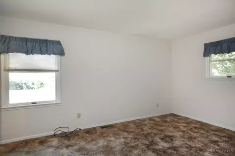 Bedroom - 523 Lang Rd, Cincinnati, OH 45244 photo 1 of 4