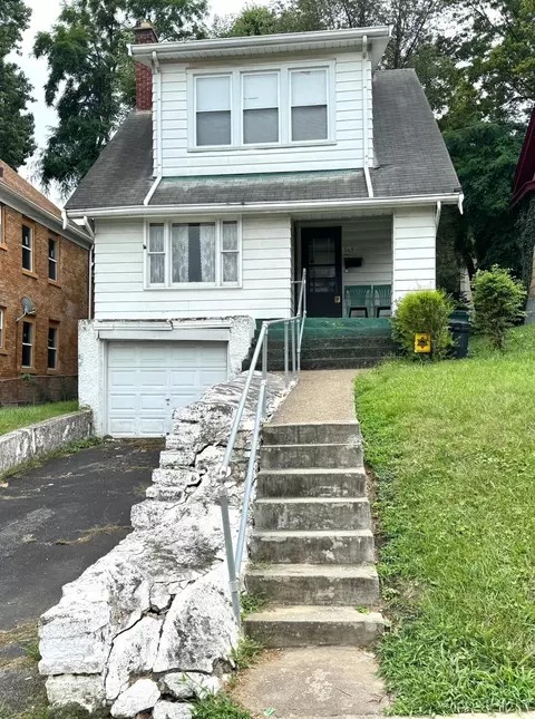 565 Prospect Pl, Cincinnati, OH 45229