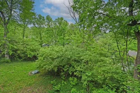 Exterior - 4190 Beech St, Cincinnati, OH 45227 photo 6 of 13