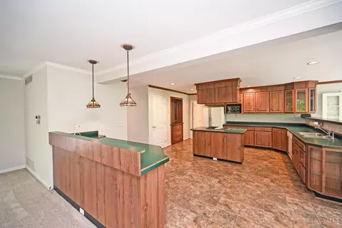 Kitchen - 4190 Beech St, Cincinnati, OH 45227 photo 1 of 4