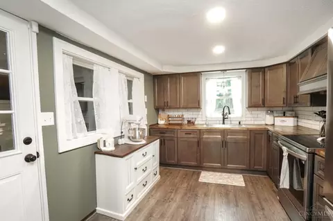 Kitchen - 7564 Us Rt 22 3, Morrow, OH 45152 photo 1 of 5
