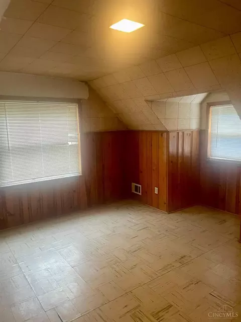 4769 Hardwick Dr, Cincinnati, OH 45238 photo 6