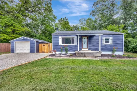 3808 Kenny Ln, Springboro, OH 45066