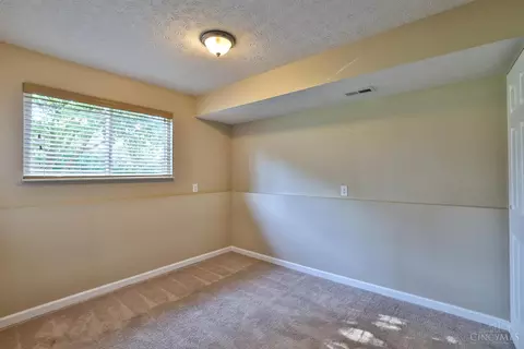 Bedroom - 1549 Mandarin Dr, Forest Park, OH 45240 photo 5 of 5
