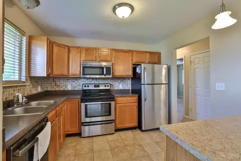 Kitchen - 1549 Mandarin Dr, Forest Park, OH 45240 photo 1 of 2