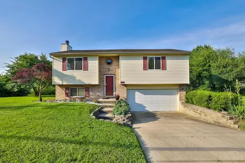 1549 Mandarin Dr, Forest Park, OH 45240