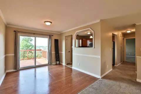Living - 1549 Mandarin Dr, Forest Park, OH 45240 photo 4 of 6