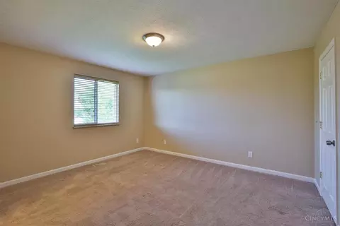 Bedroom - 1549 Mandarin Dr, Forest Park, OH 45240 photo 1 of 5