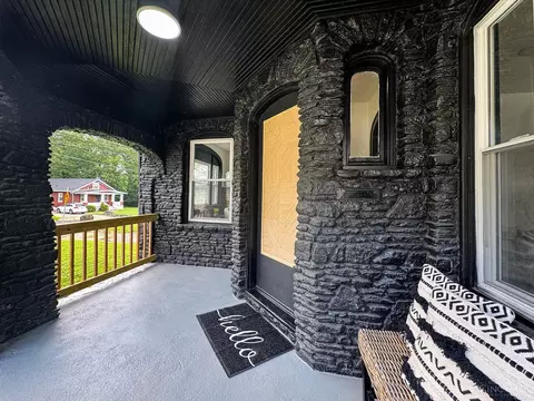 Exterior - 5439 Whetsel Ave, Cincinnati, OH 45227 photo 4 of 9
