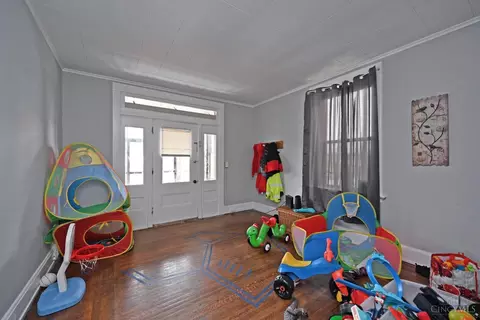 4247 Eighth St, Cincinnati, OH 45205 photo 31