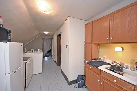4247 Eighth St, Cincinnati, OH 45205 photo 20
