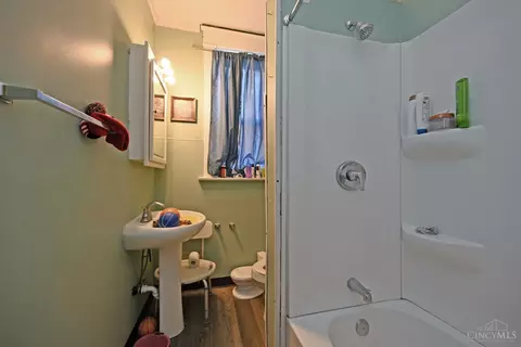 4247 Eighth St, Cincinnati, OH 45205 photo 38