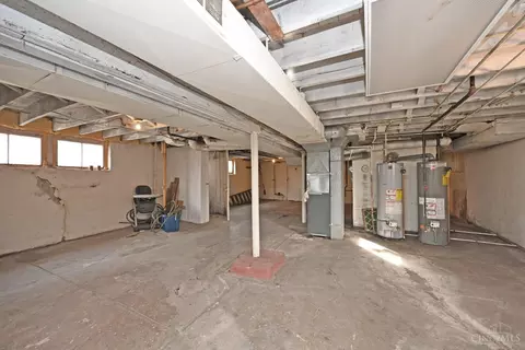 4247 Eighth St, Cincinnati, OH 45205 photo 41