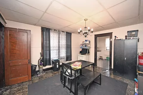 4247 Eighth St, Cincinnati, OH 45205 photo 8