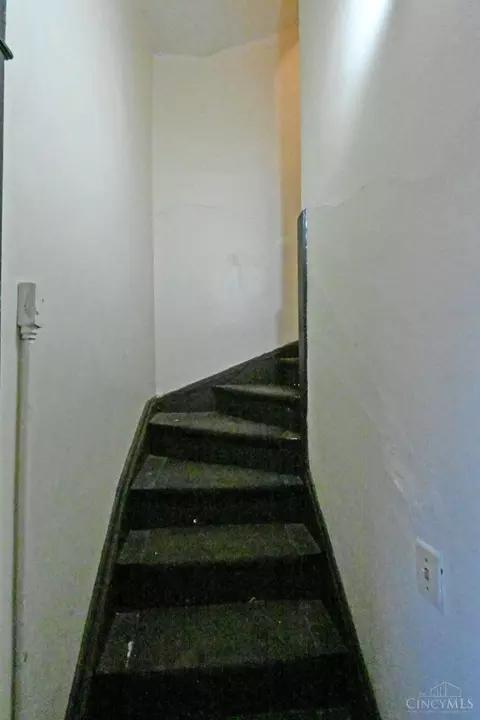4247 Eighth St, Cincinnati, OH 45205 photo 19