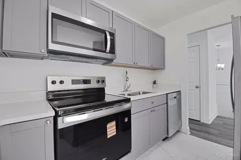 12044 Hazelhurst Dr, Cincinnati, OH 45240 photo 9