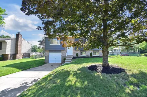 12044 Hazelhurst Dr, Cincinnati, OH 45240 photo 2