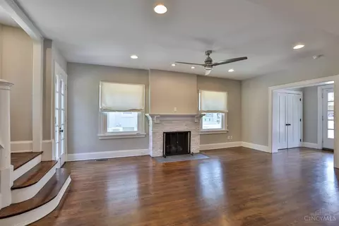 Living - 2994 Springer Ave, Cincinnati, OH 45208 photo 1 of 4
