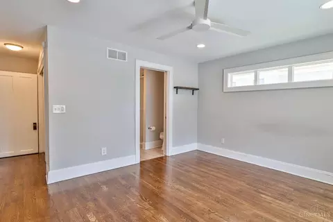 Bedroom - 2994 Springer Ave, Cincinnati, OH 45208 photo 3 of 8