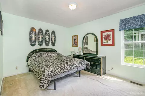 Bedroom - 76 Main St, Addyston, OH 45001 photo 3 of 7