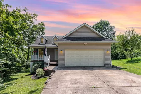 1743 Tali Trl, Lawrenceburg, IN 47025