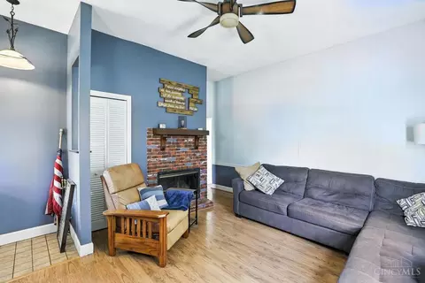 7812 Perry St, Mount Healthy, OH 45231 photo 7