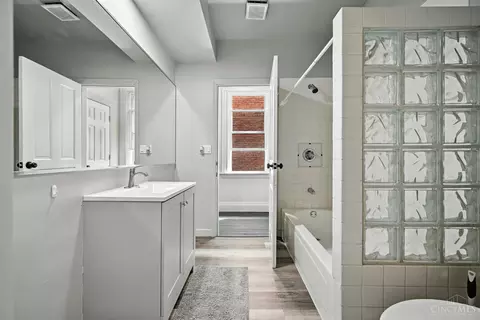 404 Warner St, Cincinnati, OH 45219 photo 7