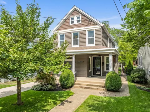 3728 Drakewood Dr, Cincinnati, OH 45209