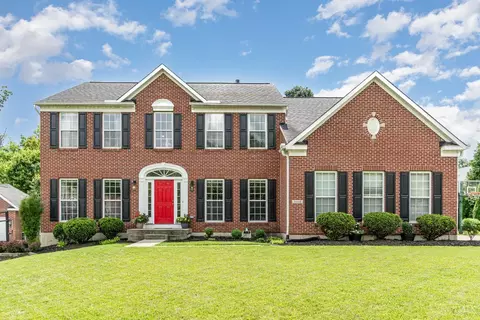 5660 Miss Royal Pass Dr, Loveland, OH 45140