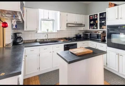 Kitchen - 4910 Ferguson Pl, Cincinnati, OH 45238 photo 2 of 2