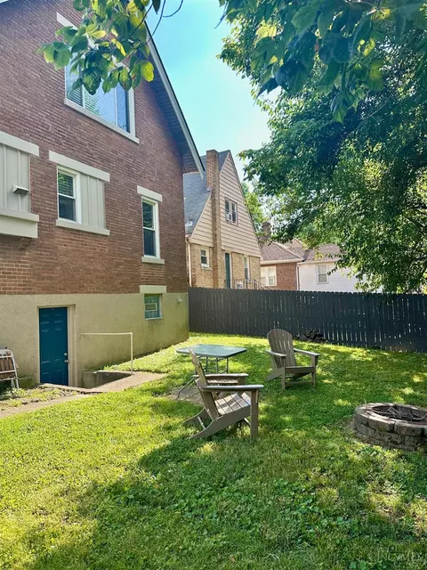 Exterior - 4910 Ferguson Pl, Cincinnati, OH 45238 photo 2 of 2
