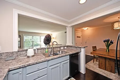 3673 Willowlea Ct, Cincinnati, OH 45208 photo 13