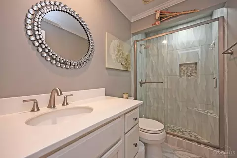 3673 Willowlea Ct, Cincinnati, OH 45208 photo 18