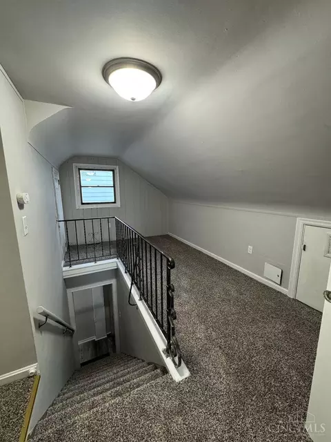 4753 Prosperity Pl, Cincinnati, OH 45238 photo 9