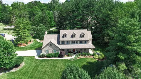 8590 Morning Calm Dr, Cincinnati, OH 45255
