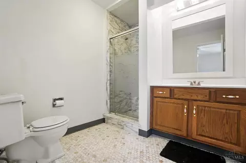 Bath - 1725 Forester Dr, Cincinnati, OH 45240 photo 1 of 5