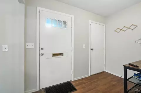 Entry Way - 1725 Forester Dr, Cincinnati, OH 45240 photo 1 of 2
