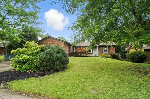 Exterior - 1725 Forester Dr, Cincinnati, OH 45240 photo 4 of 16
